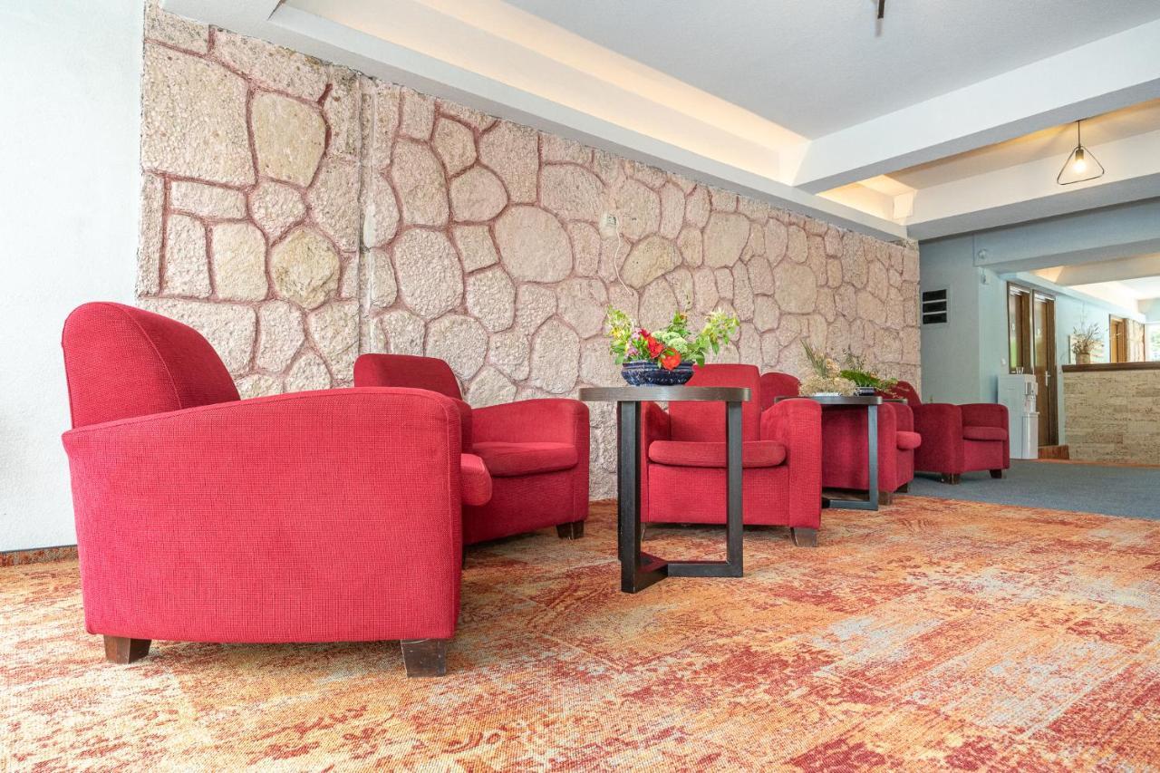 Hotel Irina Venus Eksteriør billede