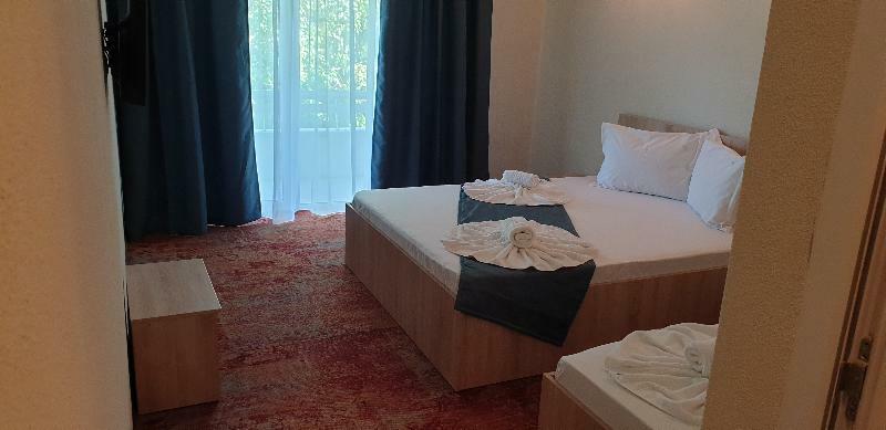 Hotel Irina Venus Eksteriør billede